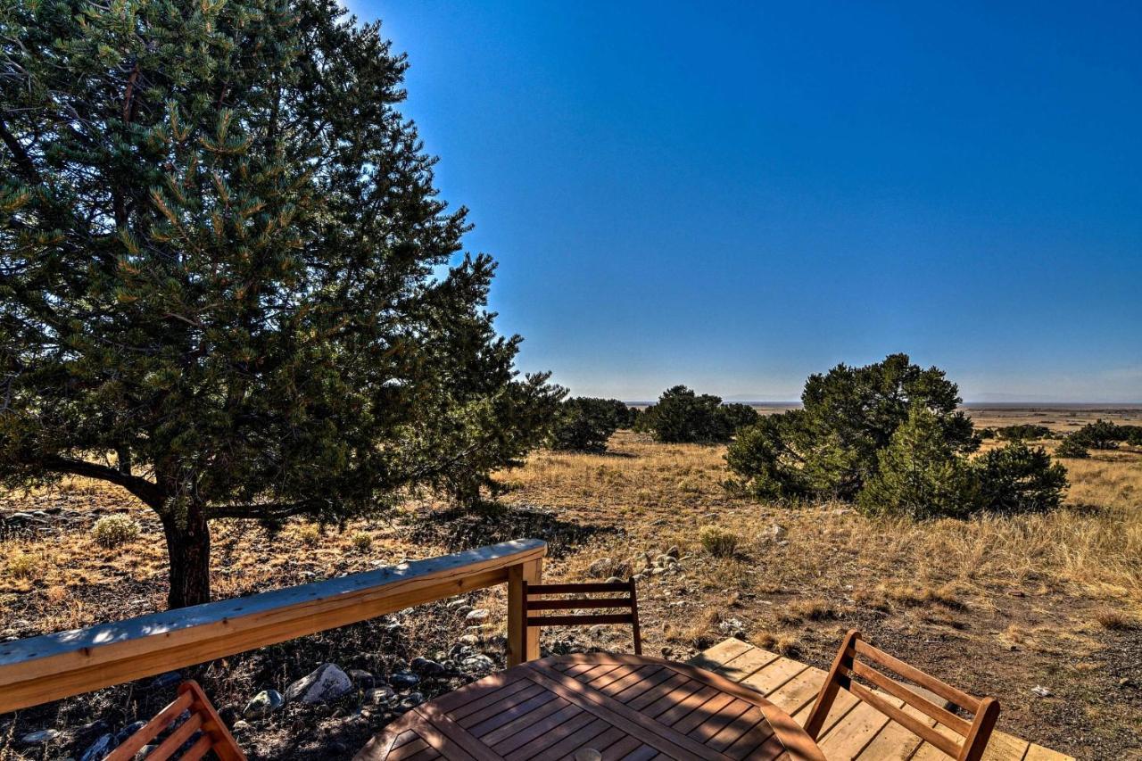 Cozy Remote Retreat • Mountain Views • Stargazing Villa Crestone ภายนอก รูปภาพ